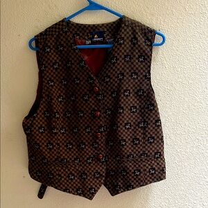 Lizsport Petite Brown Checkered Vest with Horses
